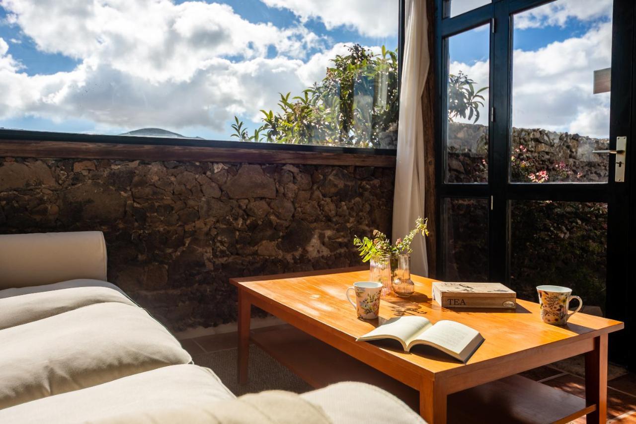 Villa Casa "Entre Vinedos" En Masdache Tías Esterno foto