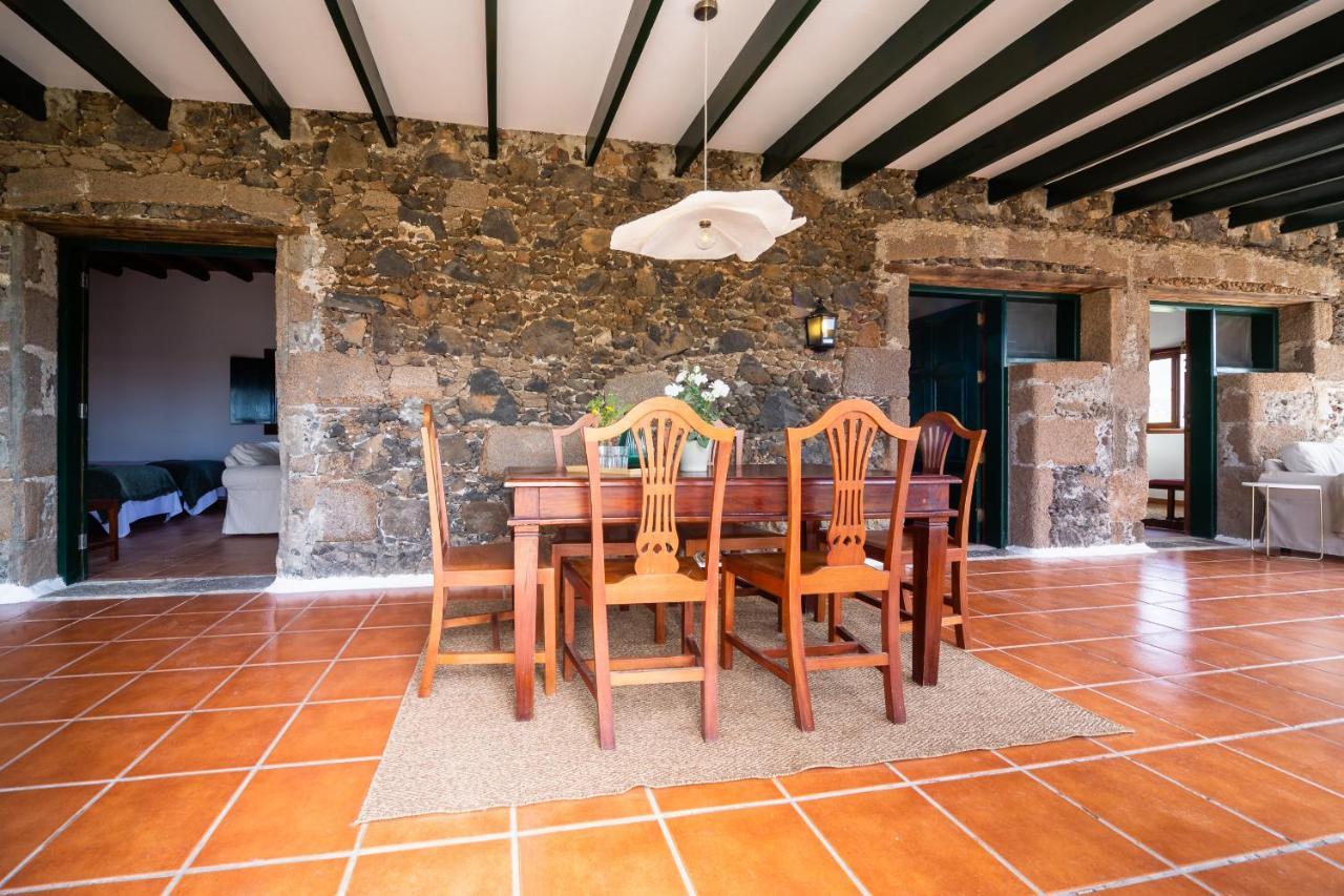 Villa Casa "Entre Vinedos" En Masdache Tías Esterno foto